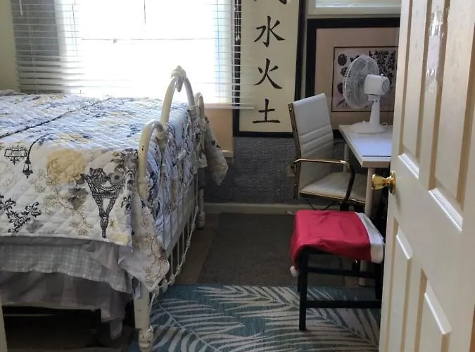 Guest house Highland Park