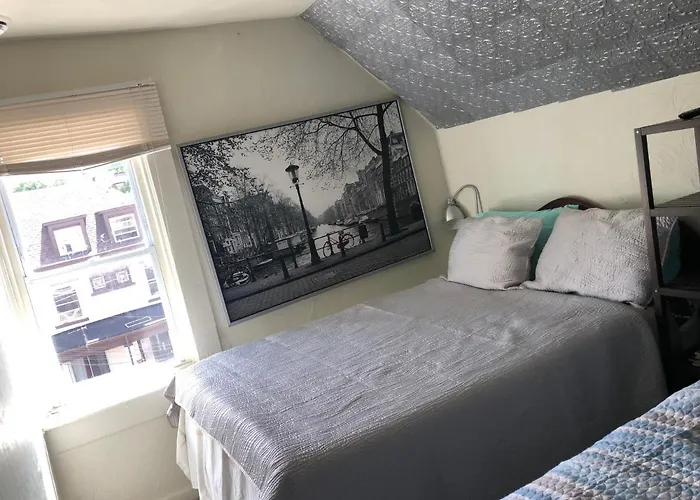 Guest house Highland Park