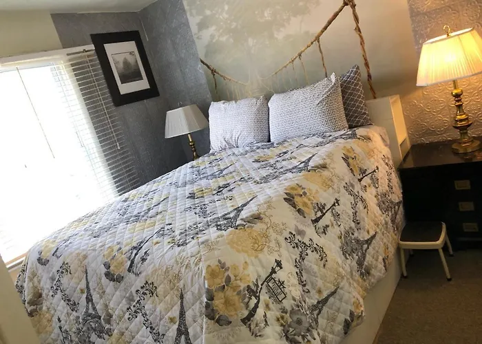 Guest house Highland Park